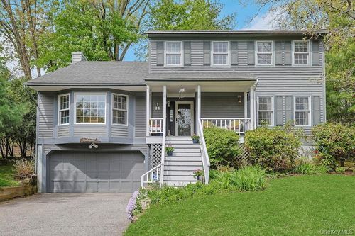 22 Quail Hollow Rd, Ossining, NY, 10562-2545 | Card Image