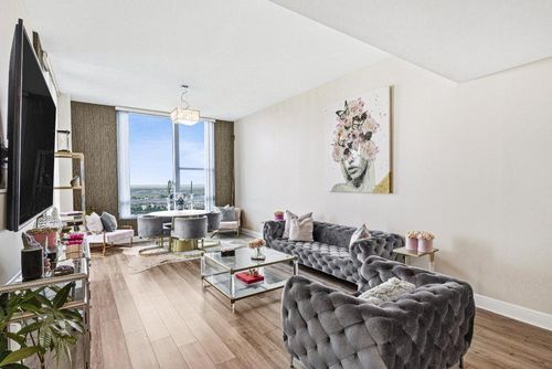 2701n-2641 N Flamingo Rd, Sunrise, FL, 33323-1735 | Card Image