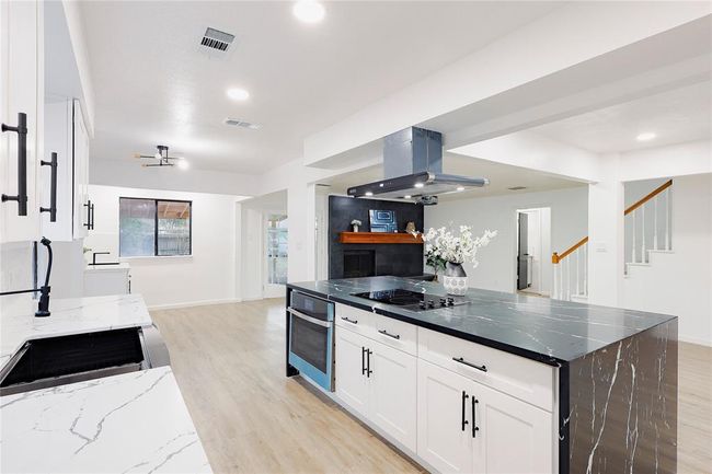 10411 Rippling Fields Dr, House other with 4 bedrooms, 3 bathrooms and 2 parking in Houston TX | Image 6