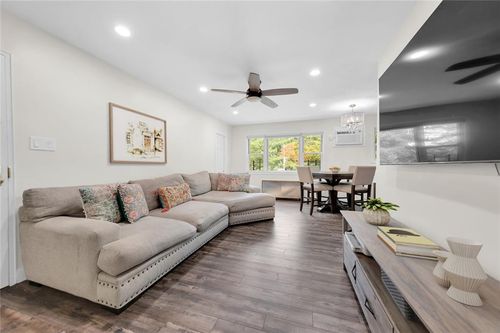 2b-349 Bay 8th St, Brooklyn, NY, 11228-3911 | Card Image