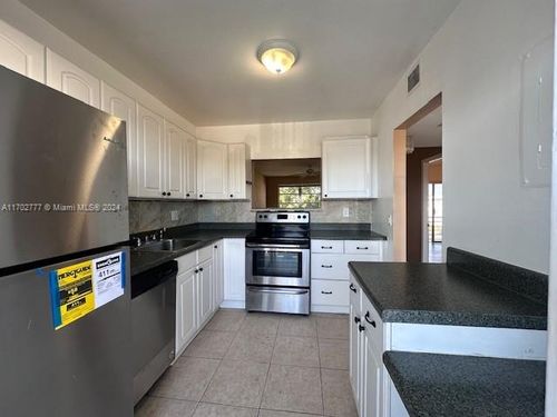 304-2223 Park Ln, Hollywood, FL, 33021 | Card Image