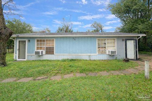 8604 Juniper Ave, Pensacola, FL, 32534-3352 | Card Image