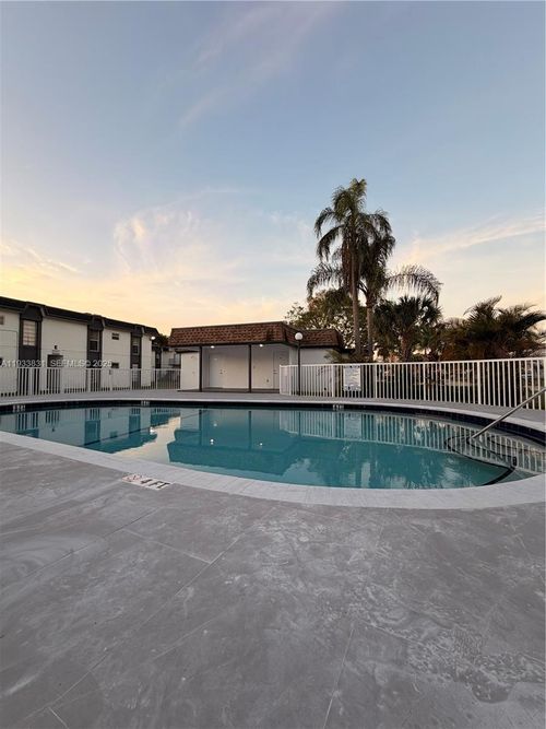 apt-a1-7256 Sw 94th Pl, Miami, FL, 33173-3238 | Card Image