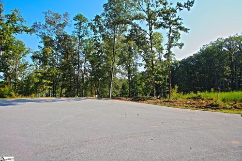77 N Harbour Dr, Seneca, SC, 29672 | Card Image