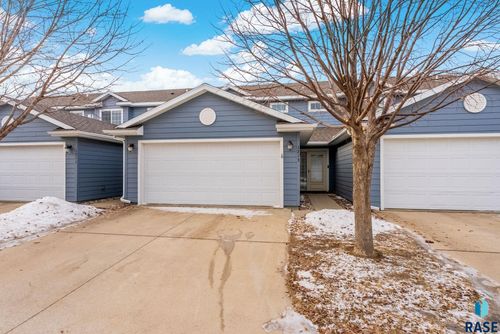 1213 N Pekin Pl Place, Sioux Falls, SD, 57107 | Card Image