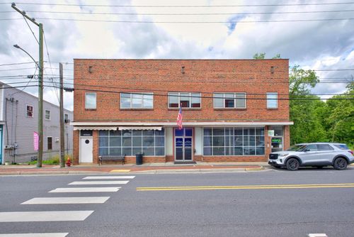 162-166 Main St N, Broadway, VA, 22815 | Card Image