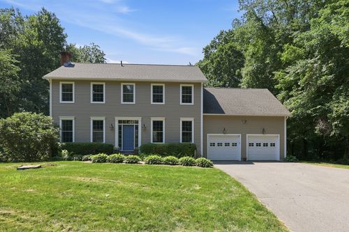 272 Aldrich St, Belchertown, MA, 01007-9880 | Card Image