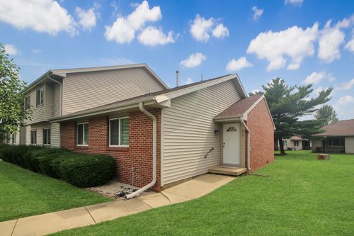 0-915 Laura Drive, Champaign, IL, 61822 | Card Image