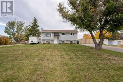 145 300 N, House other with 4 bedrooms, 2 bathrooms and 4 parking in Raymond AB | Image 1