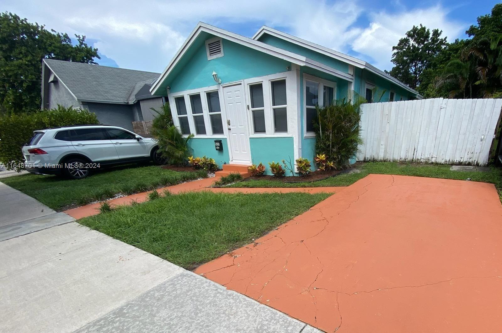 24th Ave, Hollywood, FL 33020