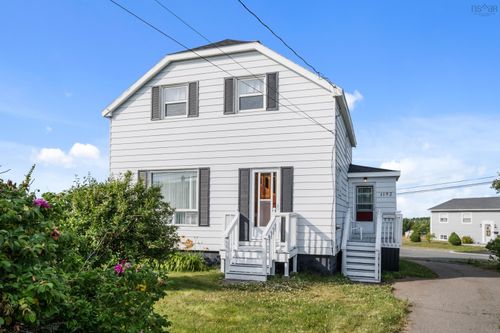1192 Main St, Glace Bay, NS, B1A5A2 | Card Image