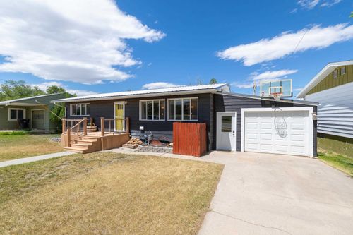 1004 E St, Edgemont, SD, 57735 | Card Image