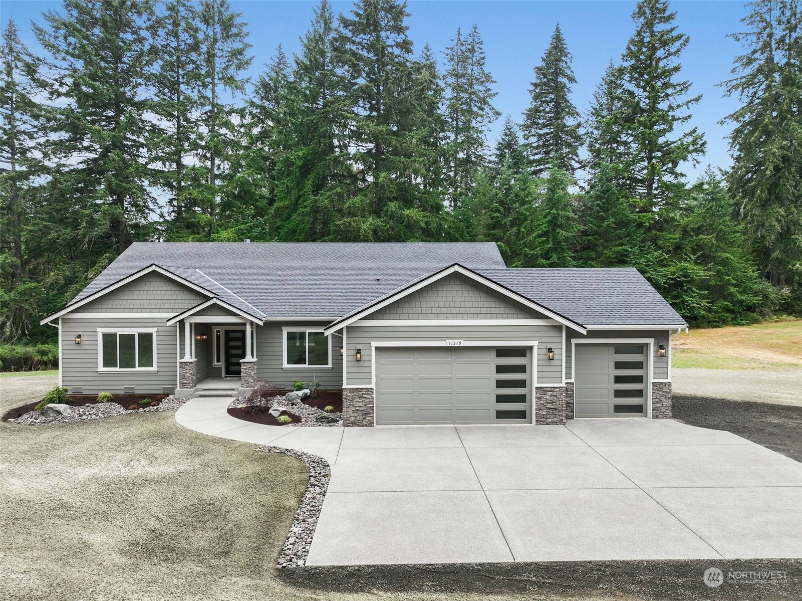 Creviston Dr, Gig Harbor, WA 98329