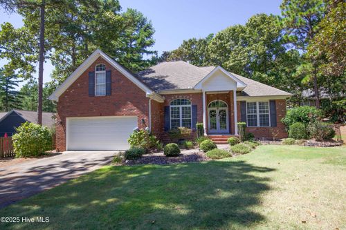 3 Gingham Pl, Pinehurst, NC, 28374-9234 | Card Image
