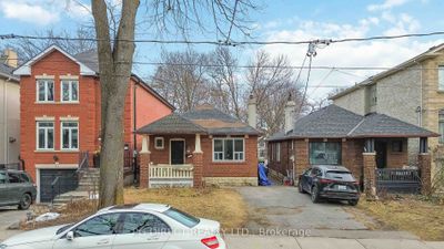 23 Hoyle Ave, House other with 2 bedrooms, 1 bathrooms and 1 parking in Toronto ON | Image 1