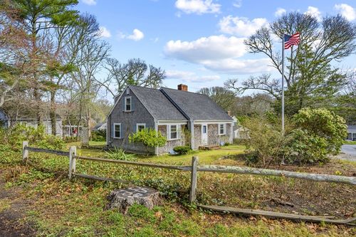 42 Oak Ln, Barnstable, MA, 02655 | Card Image
