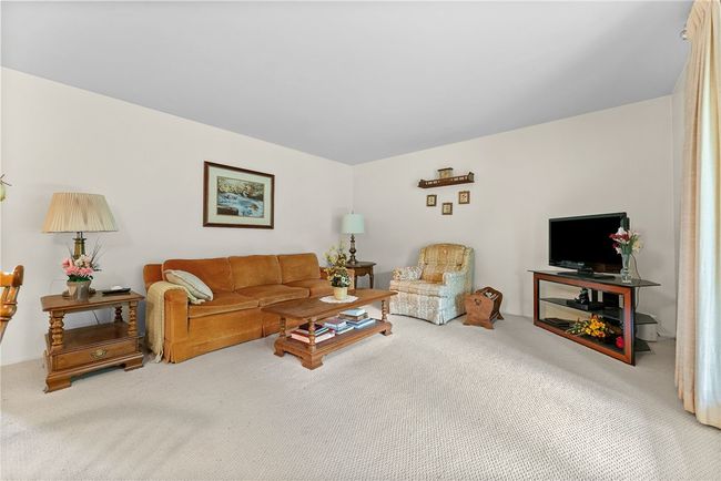 1467 Meteor Cir, House other with 3 bedrooms, 3 bathrooms and 2 parking in Upper St. Clair PA | Image 11