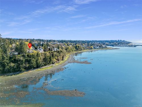 145 Manor Pl, Comox, BC, V9M1C6 | Card Image