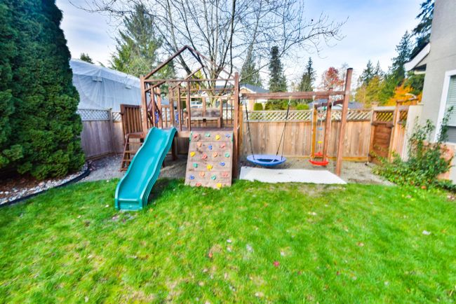 15882 107 A Avenue, House other with 5 bedrooms, 2 bathrooms and 7 parking in Surrey BC | Image 25