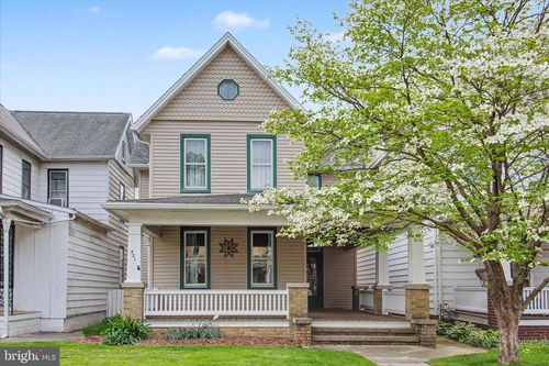 321 E Middle St, HANOVER, PA, 17331-2541 | Card Image