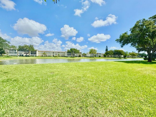 82 Dorset B, Condo with 2 bedrooms, 2 bathrooms and null parking in Boca Raton FL | Image 25