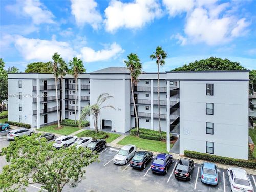 c306-7550 Stirling Rd, Hollywood, FL, 33024-1580 | Card Image