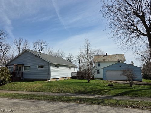 650 Sharp St, Salem, OH, 44460-2635 | Card Image