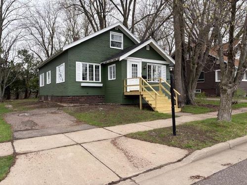 306 W Main St, Thorp, WI, 54771-9429 | Card Image