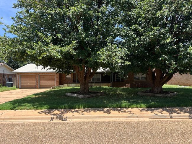 1807 E Reppto St, House other with 3 bedrooms, 2 bathrooms and null parking in Brownfield TX | Image 39