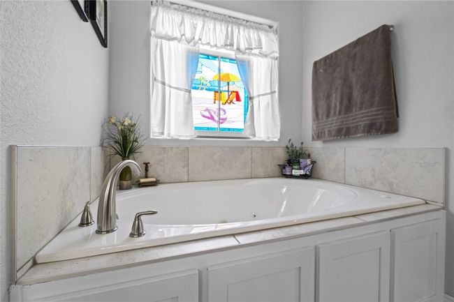 Oooooo...and a tub too! | Image 22