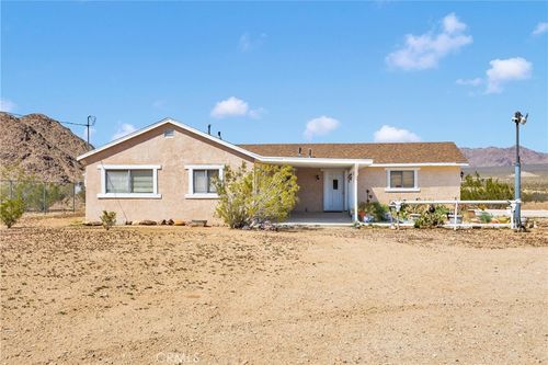 31560 Chrysolite Ave, Lucerne Valley, CA, 92356-9107 | Card Image