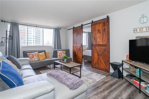 2108-215 Piedmont Ave Ne, Atlanta, GA, 30308-3351 | Card Image