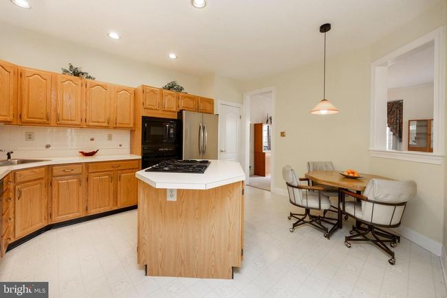 92 Daylesford Blvd, Townhouse with 2 bedrooms, 3 bathrooms and null parking in BERWYN PA | Image 13
