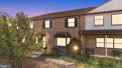 3845 N Sarayo Cir, HARRISBURG, PA, 17110-3644 | Card Image