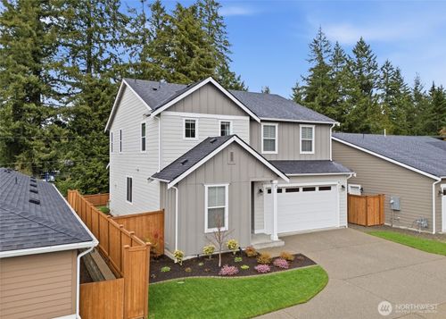 6457 Seaglass Ave Se, Port Orchard, WA, 98367-8822 | Card Image