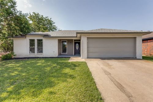 6348 N Park Dr, Watauga, TX, 76148-1324 | Card Image