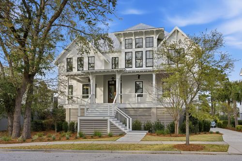 457 Lesesne St, Daniel Island, SC, 29492-7314 | Card Image