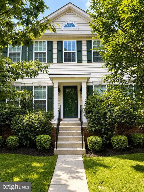 12489 Pfitzner Ct, WOODBRIDGE, VA, 22192-5595 | Card Image