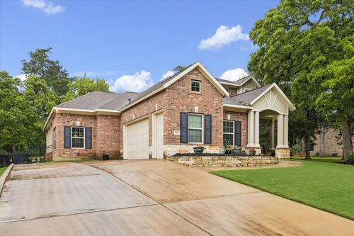 514 Pinehurst Dr, New Ulm, TX, 78950-2300 | Card Image