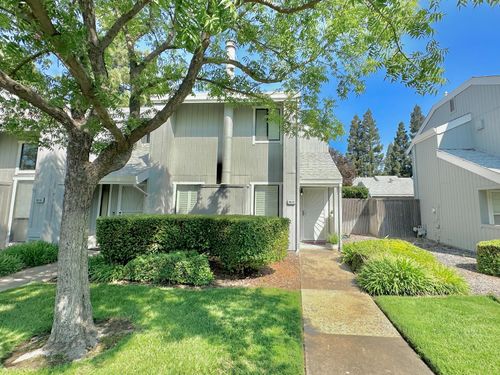3620 Gold Creek Ln, Sacramento, CA, 95827-3754 | Card Image