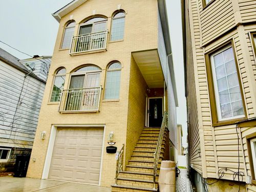 2-91 W 20th St, Bayonne, NJ, 07002-2611 | Card Image