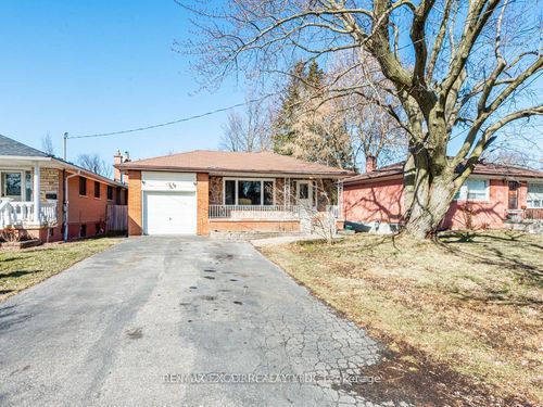 387 Crosby Ave, Richmond Hill, ON, L4C2R8 | Card Image