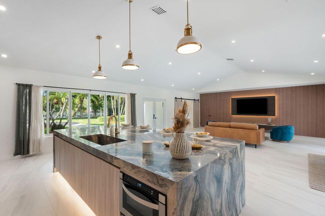 13900 Mustang Trl, House other with 5 bedrooms, 6 bathrooms and null parking in Southwest Ranches FL | Image 26