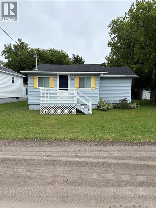 60 First Ave, Pointe-Du-Chêne, NB, E4P4G3 | Card Image