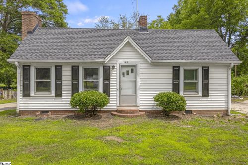 107 W Marion Road, Greenville, SC, 29617 | Card Image