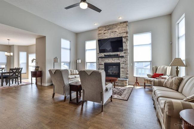 684 Newton Dr, House other with 4 bedrooms, 4 bathrooms and null parking in Beavercreek OH | Image 8