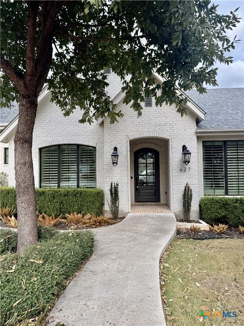 627 Mission View Ct, New Braunfels, TX, 78130-6681 | Card Image