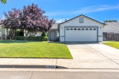 1368 Grouse Drive, Redding, CA, 96003 | Card Image