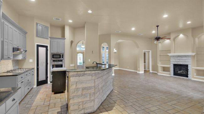 2300 Willow Ln, House other with 3 bedrooms, 2 bathrooms and 4 parking in Taylor TX | Image 21