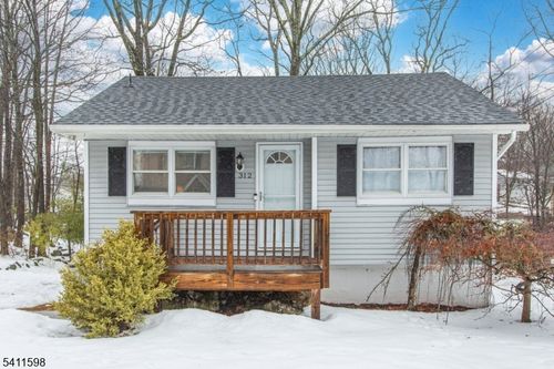 312 Idalroy Trl, Hopatcong, NJ, 07843-1244 | Card Image